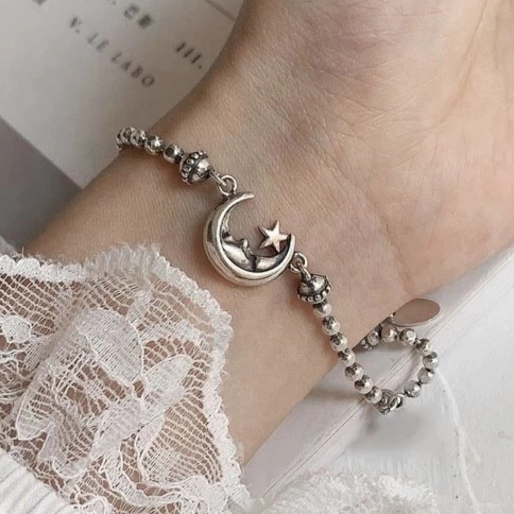 *925 Sterling Silver Vintage Moon Star Bracelet - Picture 1 of 9